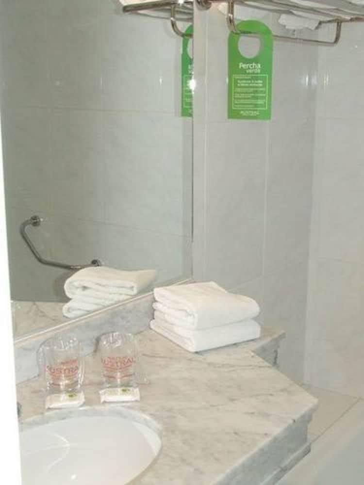 พาราดอเรส ออสตราล บาเฮีย บลังกา Hotel บาอิยาบลังกา ภายนอก รูปภาพ